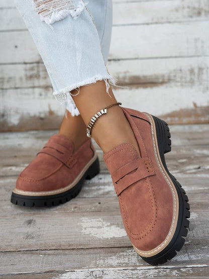 Sieviešu biezas zoles mokasīni